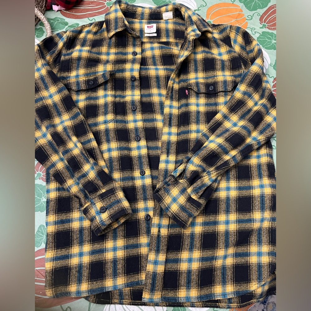 Levis flannel size small